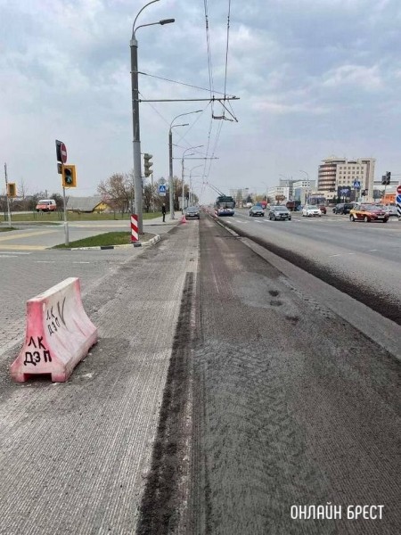В Бресте на Московской начались ремонтные работы дорожного полотна