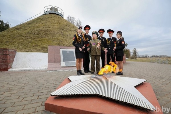 «Огонь Победы» из Брестской крепости доставят в Полоцк юные велосипедисты