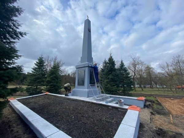 В Березе произошло серьёзное ДТП. Автомобиль оказался на боку