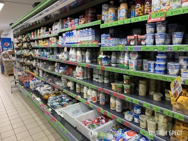 За «вредность» теперь будут давать не только молоко, но и кефир, йогурт и даже сыр За «вредность» теперь будут давать не только молоко, но и кефир, йогурт и даже сыр