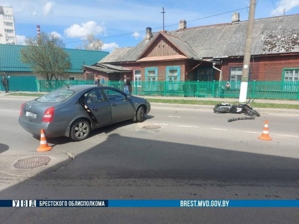 В Барановичах по улице Брестской произошло ДТП с участием мотоциклиста В Барановичах по улице Брестской произошло ДТП с участием мотоциклиста