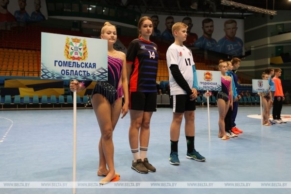 Финальный этап соревнований по гандболу «Стремительный мяч» стартовал в Бресте. Фоторепортаж Финальный этап соревнований по гандболу «Стремительный мяч» стартовал в Бресте. Фоторепортаж