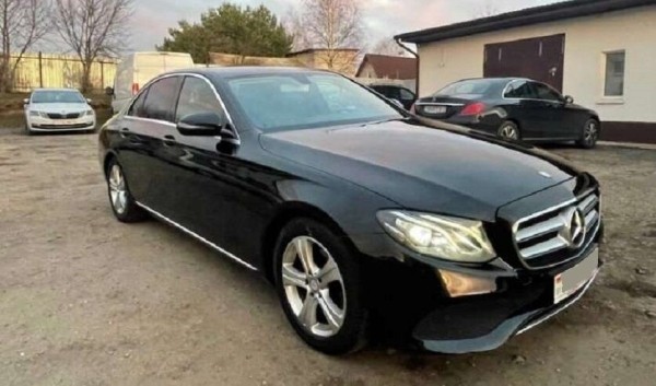 Белорусы придумали, как починить разбитый в ДТП Mercedes бесплатно. Схему раскрыли Белорусы придумали, как починить разбитый в ДТП Mercedes бесплатно. Схему раскрыли