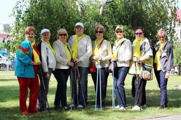 Слет любителей скандинавской ходьбы прошел в Бресте Слет любителей скандинавской ходьбы прошел в Бресте