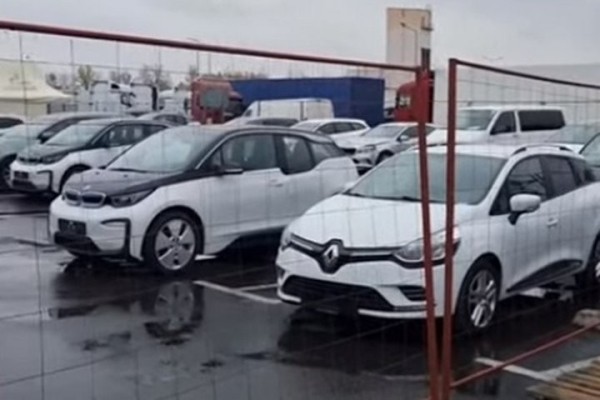 За стоянку – 500 долларов? Не смог забрать на таможне авто сразу и был шокирован ценой хранения За стоянку – 500 долларов? Не смог забрать на таможне авто сразу и был шокирован ценой хранения