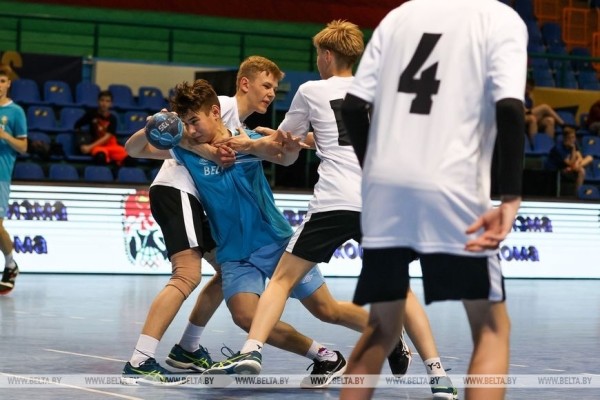 Финальный этап соревнований по гандболу «Стремительный мяч» стартовал в Бресте. Фоторепортаж Финальный этап соревнований по гандболу «Стремительный мяч» стартовал в Бресте. Фоторепортаж