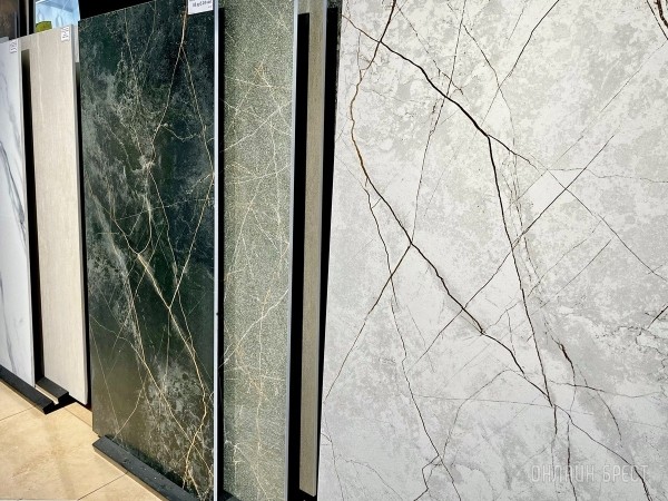 «Квадратный метр» – крупнейшие дискаунтеры керамической плитки с очень низкими ценами в Бресте. Скидки, бесплатный 3Д дизайн-проект, доставка