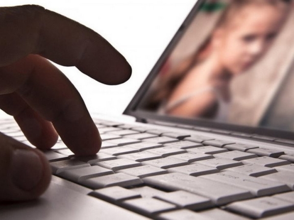 Писал детям от имени 8-летней Вики: в Гомеле задержали педофила