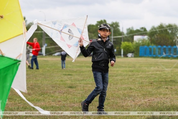 Фестиваль воздушных змеев «Майское небо Победы» в Бресте Фестиваль воздушных змеев «Майское небо Победы» в Бресте