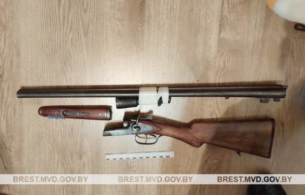 Пенсионер из Пинска незаконно хранил оружие и боеприпасы