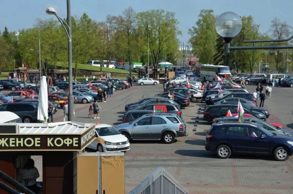 Более 200 машин приняли участие в автопробеге к 9 мая в Бресте