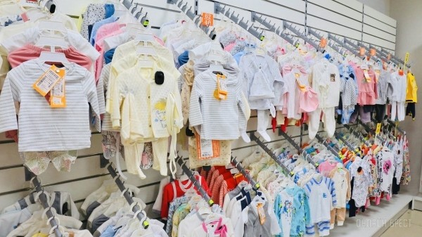 ТРИ ЭТАЖА ТОВАРОВ ДЛЯ ВСЕЙ СЕМЬИ! Детские игрушки и развлечения, канцтовары, женская, мужская, детская одежда и обувь в «Детском мире» на Советской