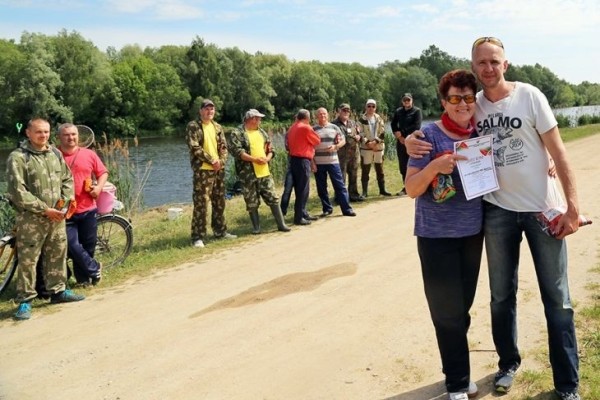 В Кобрине прошли рыболовные соревнования между предприятиями — лучшие рыбаки работают на хлебозаводе В Кобрине прошли рыболовные соревнования между предприятиями — лучшие рыбаки работают на хлебозаводе