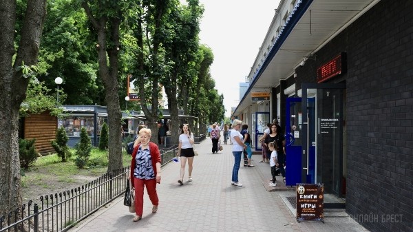 Аренда помещений в центре Бреста под магазины, шоурумы, кафе, бары, рестораны и офисы с возможностью полной перепланировки Аренда помещений в центре Бреста под магазины, шоурумы, кафе, бары, рестораны и офисы с возможностью полной перепланировки