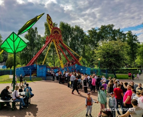 Как выглядит с высоты брестский парк культуры и отдыха
Как выглядит с высоты брестский парк культуры и отдыха