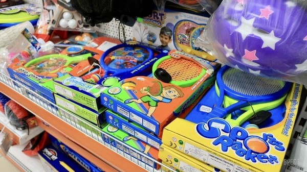 ТРИ ЭТАЖА ТОВАРОВ ДЛЯ ВСЕЙ СЕМЬИ! Детские игрушки и развлечения, канцтовары, женская, мужская, детская одежда и обувь в «Детском мире» на Советской