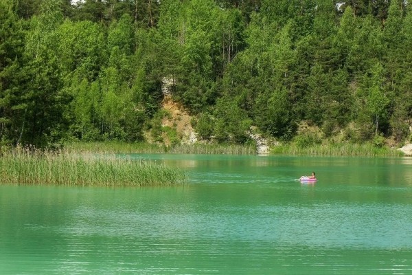 Отдых на белорусских Мальдивах — чем сейчас привлекают меловые карьеры