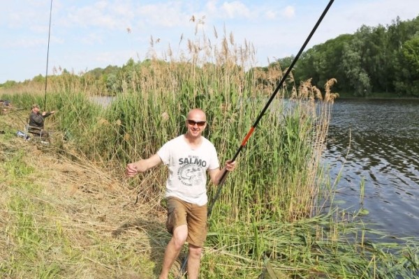 В Кобрине прошли рыболовные соревнования между предприятиями — лучшие рыбаки работают на хлебозаводе В Кобрине прошли рыболовные соревнования между предприятиями — лучшие рыбаки работают на хлебозаводе