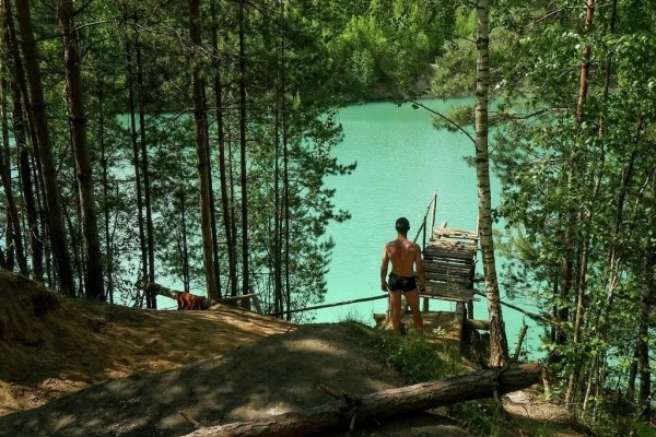 Отдых на белорусских Мальдивах — чем сейчас привлекают меловые карьеры