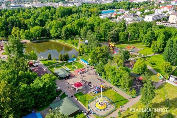 Как выглядит с высоты брестский парк культуры и отдыха
Как выглядит с высоты брестский парк культуры и отдыха