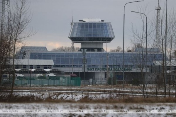 В пункте пропуска около Бреста появится станция дезинфекции транспортных средств В пункте пропуска около Бреста появится станция дезинфекции транспортных средств