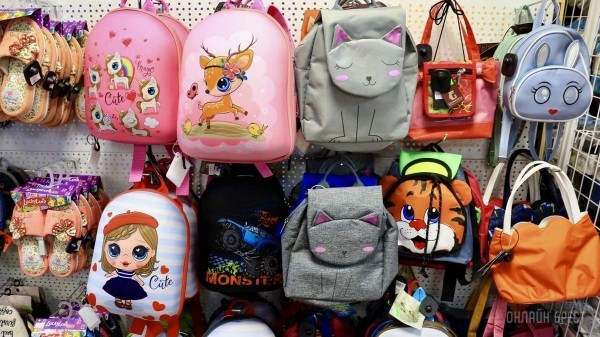 ТРИ ЭТАЖА ТОВАРОВ ДЛЯ ВСЕЙ СЕМЬИ! Детские игрушки и развлечения, канцтовары, женская, мужская, детская одежда и обувь в «Детском мире» на Советской