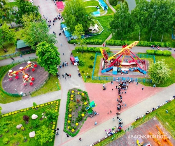 Как выглядит с высоты брестский парк культуры и отдыха
Как выглядит с высоты брестский парк культуры и отдыха