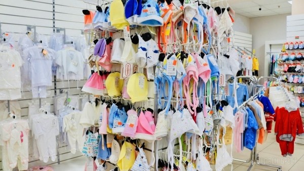 ТРИ ЭТАЖА ТОВАРОВ ДЛЯ ВСЕЙ СЕМЬИ! Детские игрушки и развлечения, канцтовары, женская, мужская, детская одежда и обувь в «Детском мире» на Советской