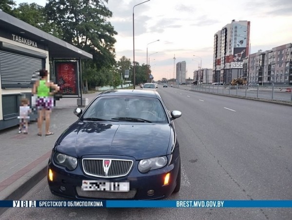 В Бресте легковушка сбила 7-летнюю девочку В Бресте легковушка сбила 7-летнюю девочку