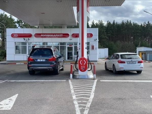 Литва запретила ввозить топливо в канистрах Литва запретила ввозить топливо в канистрах