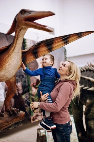 НАШЕСТВИЕ ДИНОЗАВРОВ уже в Бресте! Большой парк «Динолэнд» приглашает детей и их родителей за отличным настроением
