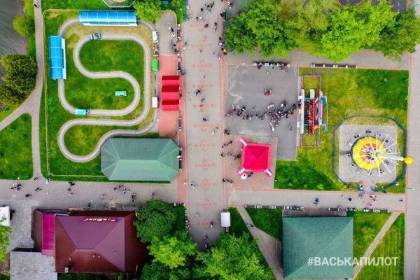 Как выглядит с высоты брестский парк культуры и отдыха
Как выглядит с высоты брестский парк культуры и отдыха