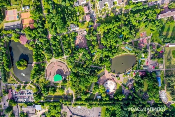 Как выглядит с высоты брестский парк культуры и отдыха
Как выглядит с высоты брестский парк культуры и отдыха