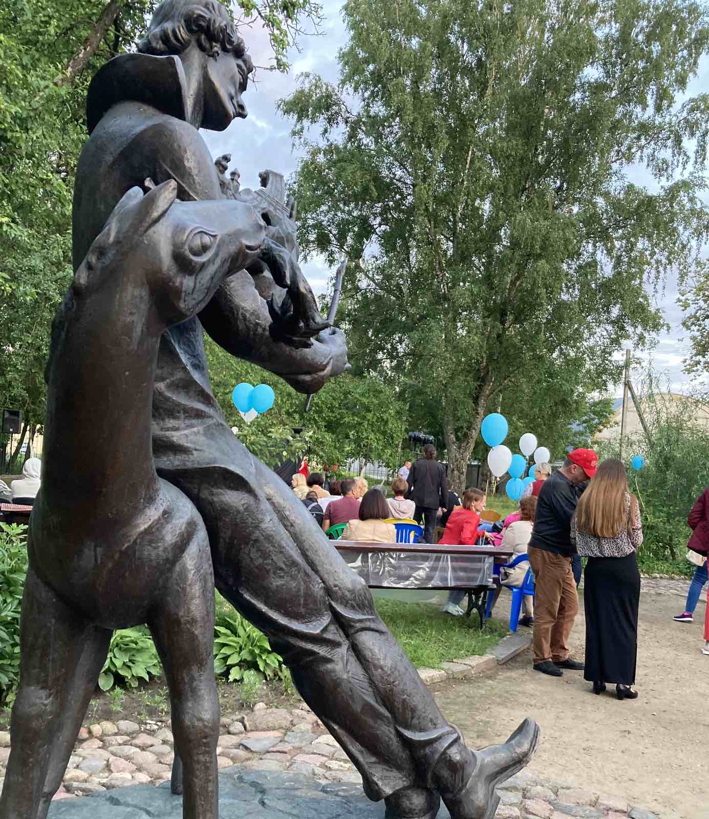 «Шагал. Шагал…» — пастаноўка Тэатра імя Якуба Коласа ў двары музея на Пакроўскай