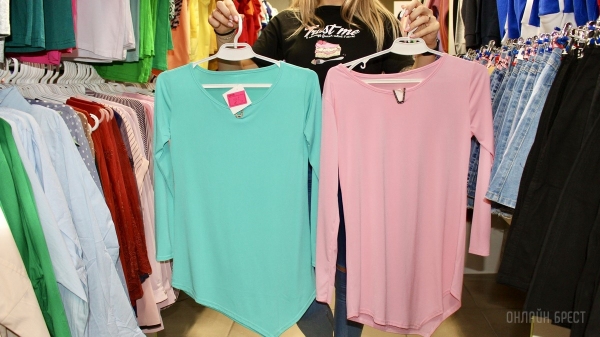 Что нового на просторах брестского магазина «Мегаполис»? Школьная форма, кроссовки, меняющие цвет на солнце, скидка 50% по красному ценнику Что нового на просторах брестского магазина «Мегаполис»? Школьная форма, кроссовки, меняющие цвет на солнце, скидка 50% по красному ценнику