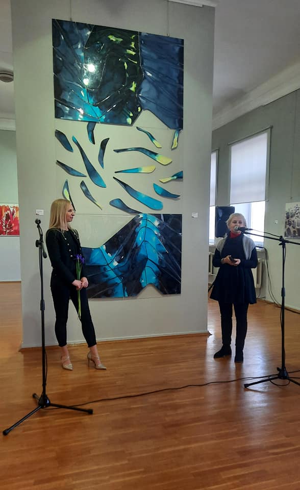 Дзве гісторыі, дзве выстаўкі, два позіркі, дзве асобы: Таццяна Нагавіцына і Алена Паплыка Дзве гісторыі, дзве выстаўкі, два позіркі, дзве асобы: Таццяна Нагавіцына і Алена Паплыка