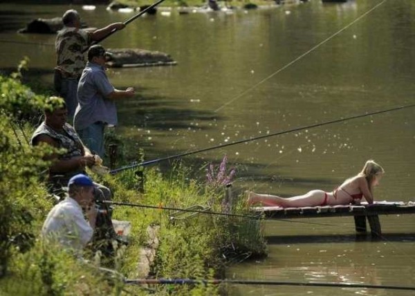 Рыбалка в сентябре: особенности и правила