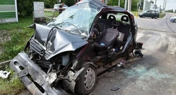 Белорус устроил серьезную аварию в Бяла-Подляске Белорус устроил серьезную аварию в Бяла-Подляске