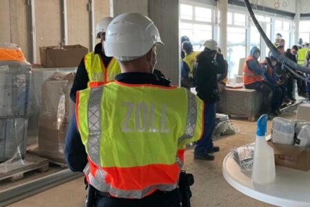 Десять белорусов нелегально работали на стройке в Германии