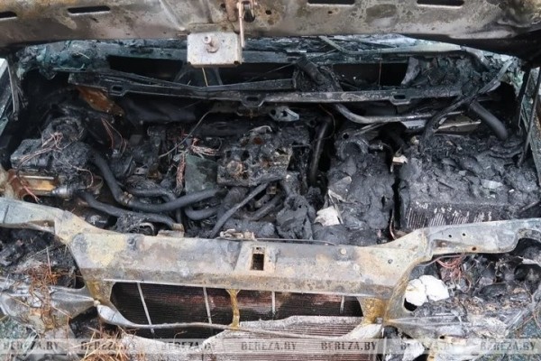В Березе горели гараж и автомобиль В Березе горели гараж и автомобиль