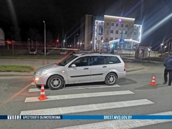 В Бресте на Рябцева сбили подростка. ГАИ рассказала подробности В Бресте на Рябцева сбили подростка. ГАИ рассказала подробности
