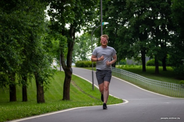 Как изменятся тело и фигура, если месяц заниматься бегом. Рассказывает белорус