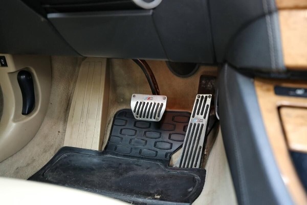 Минская «Барби» на розовом BMW 6-series: «Плёнка обошлась в $1 000, и я ждала её месяц»