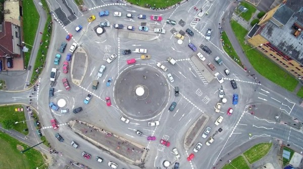 Без навигатора не соваться. 7 необычных автомобильных развязок мира Без навигатора не соваться. 7 необычных автомобильных развязок мира