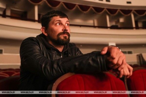 Репортаж о премьере по Леонардо да Винчи и сюрпризах юбилейного сезона в Брестском театре кукол