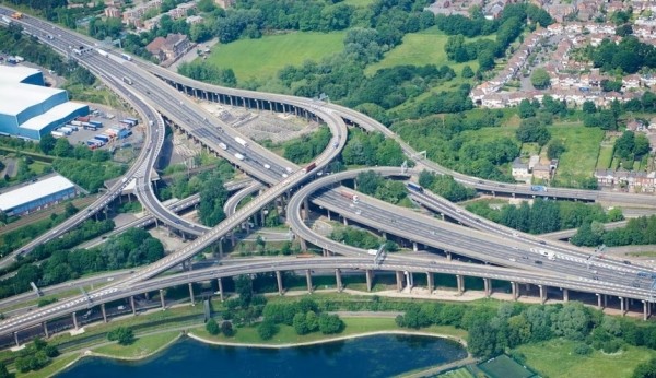 Без навигатора не соваться. 7 необычных автомобильных развязок мира Без навигатора не соваться. 7 необычных автомобильных развязок мира