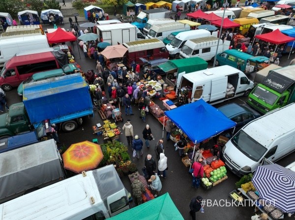 Посмотрим на осеннюю ярмарку в Бресте с высоты
Посмотрим на осеннюю ярмарку в Бресте с высоты