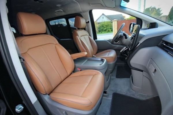 «Растаможка – 25 000 евро!» Белорус привез дизельный Hyundai Staria. Что за он?