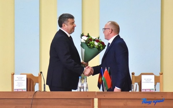 Губернатор Брестчины Юрий Шулейко представил нового руководителя птицефабрики «Дружба»