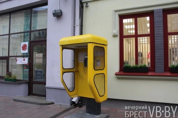 «ГДР» заходит в Брест. Шпионский детектив и джинсы-варёнки